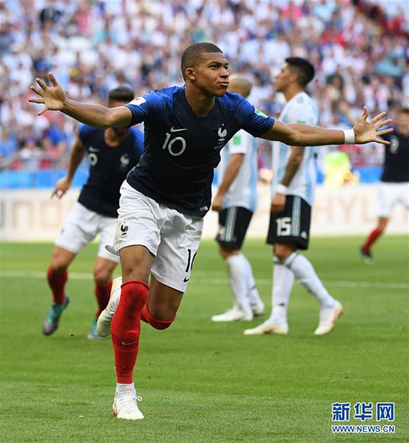 媒体：因揭露足协造假丑闻，马来西亚记者遇袭引发社会恐慌（据报道，马来西亚记者揭露足协造假后遭袭，社会恐慌升温）