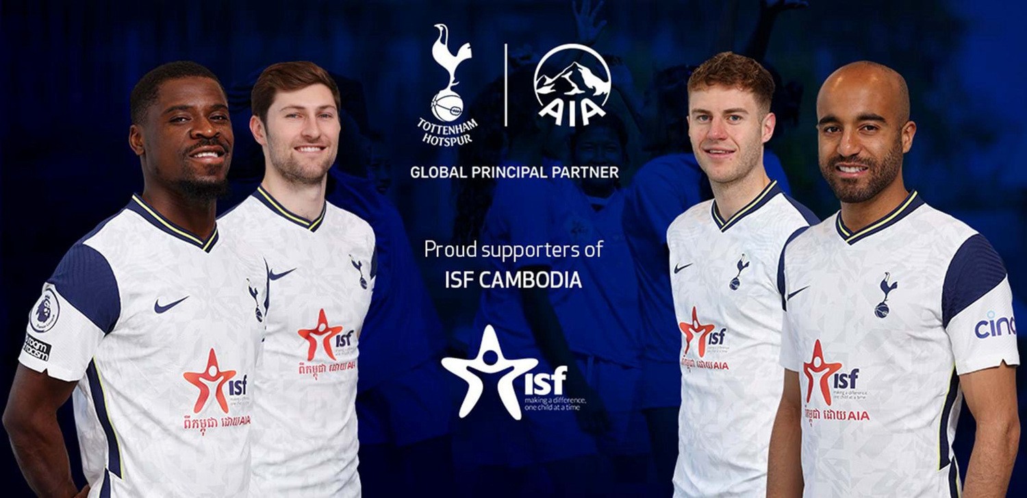 因右踝发炎，朗尼克取消了担任阿森纳vs拜仁解说嘉宾的计划（受右踝炎症影响，朗尼克取消参与阿森纳vs拜仁解说）