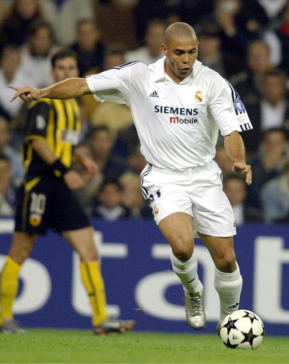 防线崩溃源于站位（站位不当致防线崩溃）