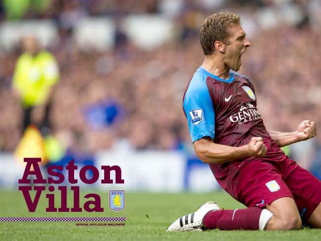 德乙前瞻：杜塞尔多夫大幅迫近降级区，沙尔克需3分巩固榜首（德乙前瞻：杜塞尔多夫逼近降级线，沙尔克力争三分稳住榜首）