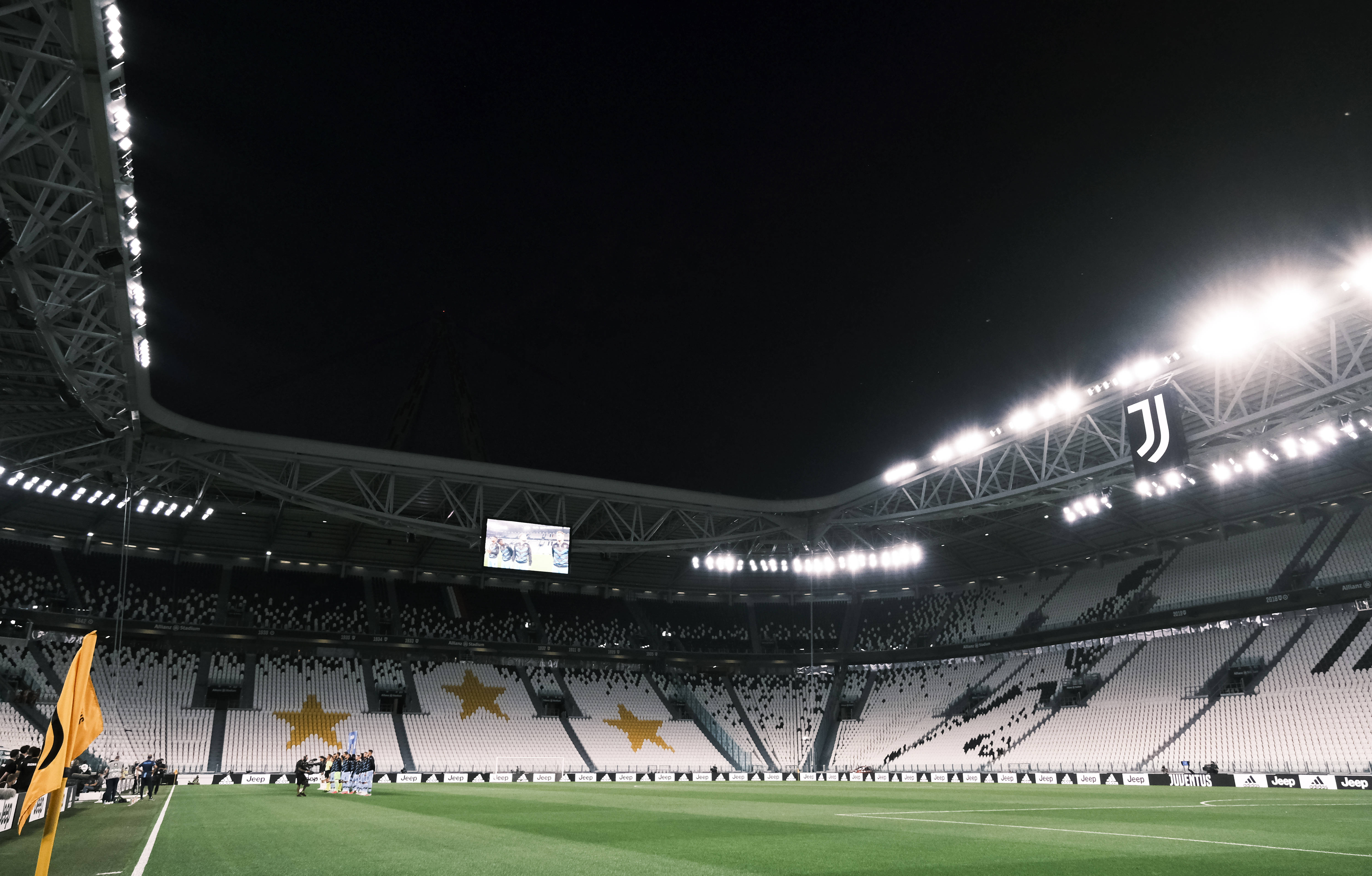 博尔哈：哈兰德是目前足坛最佳中锋；历史最佳中锋是德罗巴（博尔哈：当今最强中锋是哈兰德，历史最佳当属德罗巴）