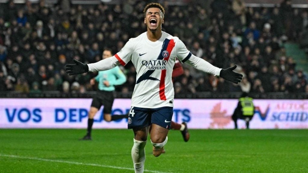 F1卡塔尔冲刺赛：皮亚斯特里夺冠！诺里斯第3，维斯塔潘第4（F1卡塔尔冲刺赛：皮亚斯特里称雄，诺里斯第三，维斯塔潘第四）