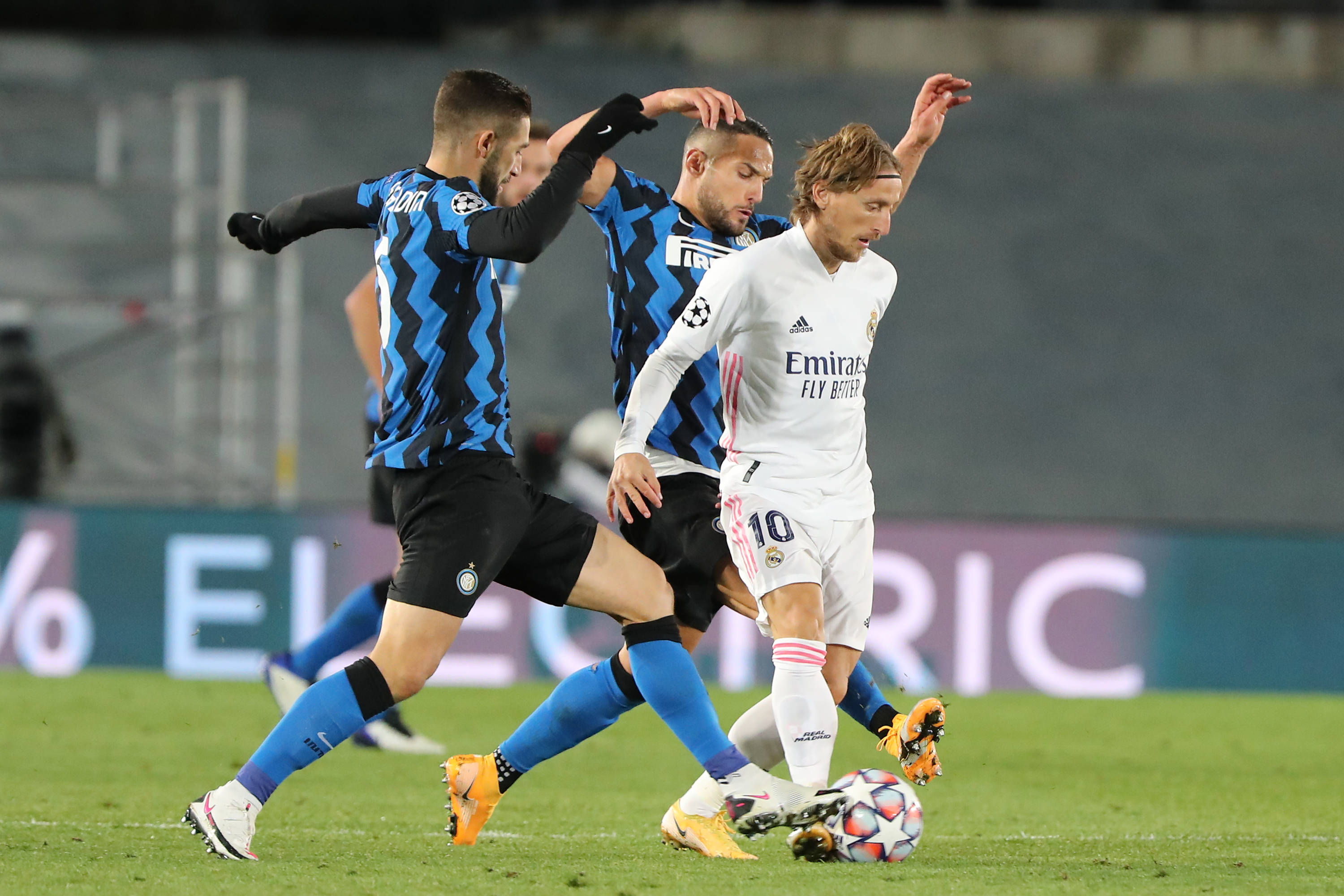 巴黎圣日耳曼姆巴佩连续两场破门（巴黎圣日耳曼：姆巴佩连场破门）