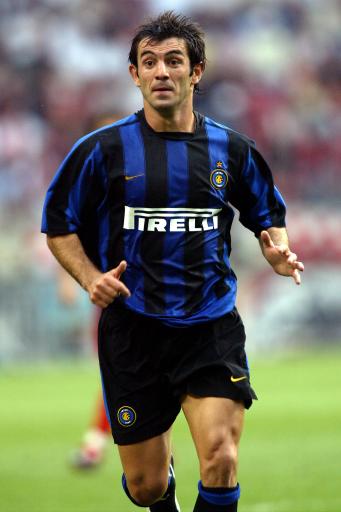 慕尼黑晚报：两名葡体球迷燃放烟火导致球迷和安保受伤被捕（慕尼黑晚报：两名葡萄牙体育球迷燃放烟花致球迷与安保受伤遭逮捕）