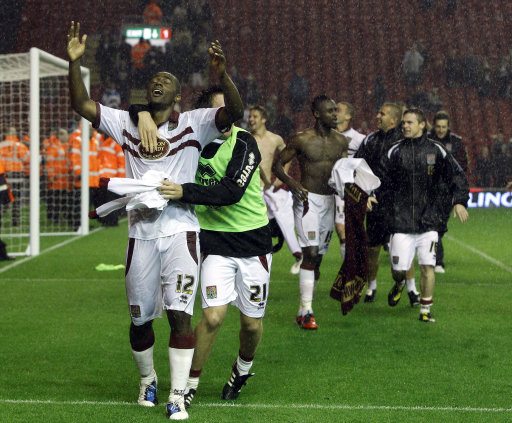 张帅转战福地再拔高个人排名，网友趣评：缺席全运会姐姐成大赢家（张帅再赴福地排名再攀新高，网友笑称：缺阵全运会的姐姐才是最大赢家）