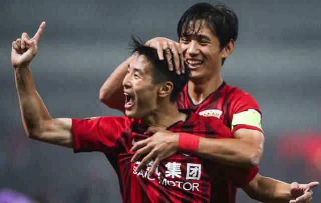 记者：德拉普肩部受伤，将缺席6至8周（记者称德拉普肩部受伤，预计缺阵6至8周）