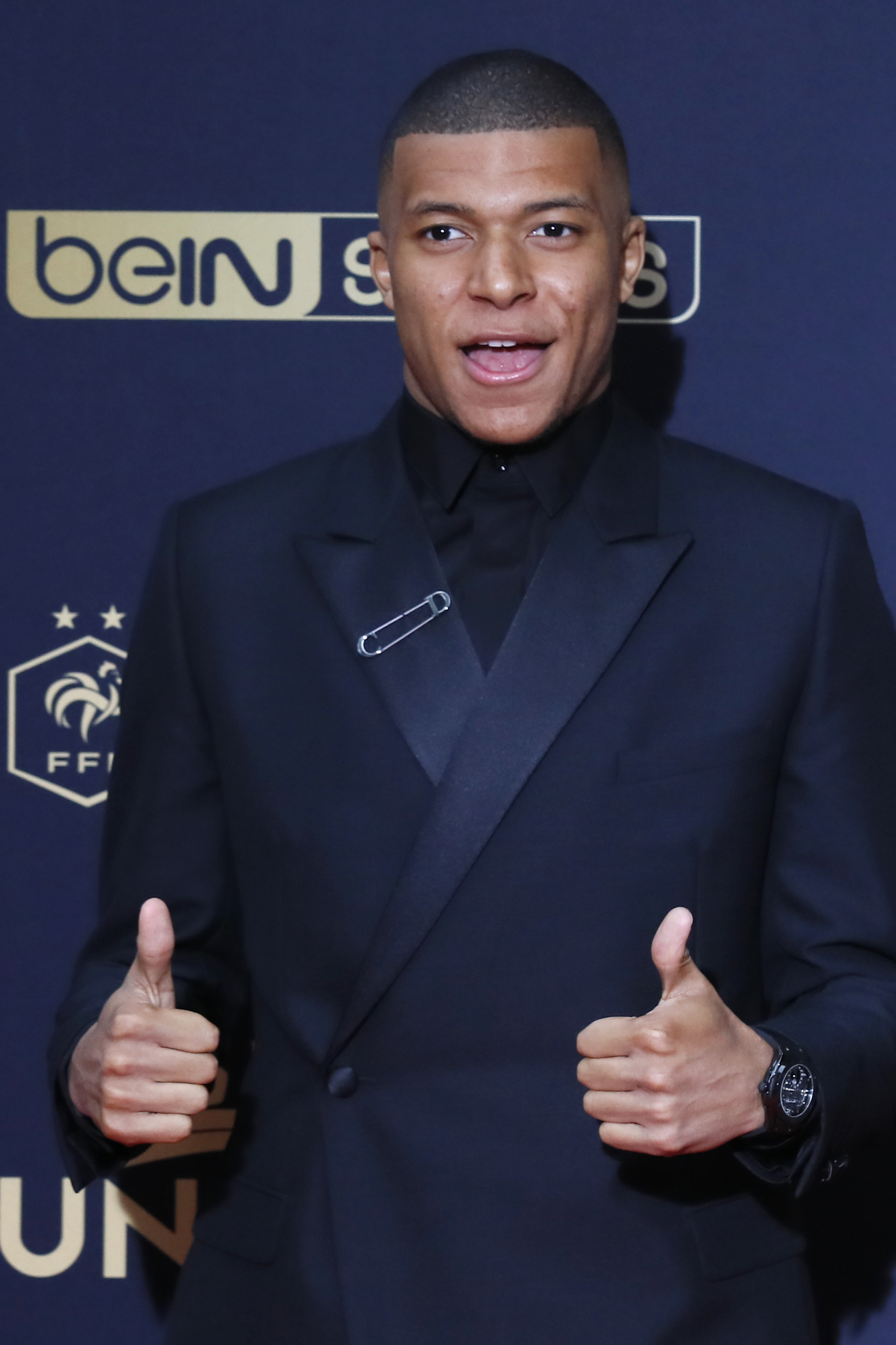 西蒙尼获第60场欧冠胜利，与克洛普并列主教练胜场榜单第7（西蒙尼斩获欧冠第60胜，与克洛普并列教练胜场第七位）