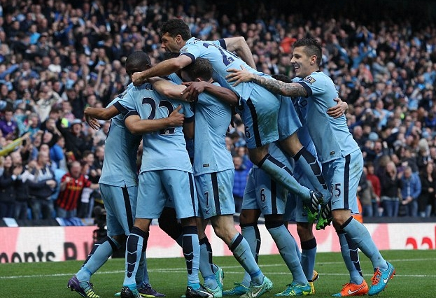 篮球湖人球员场上表现赢得媒体好评（湖人球员赛场发挥获媒体赞誉）