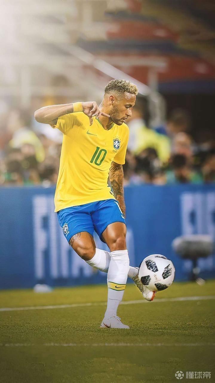 记者：西海岸外援戴维森返回巴西接受鼻梁手术，恢复期3个月（记者透露：西海岸外援戴维森回巴西做鼻梁手术，预计缺阵三个月）